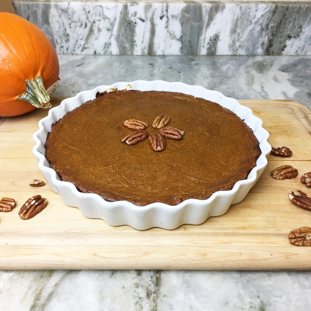 Vegan pumpkin pie ready for the holiday!