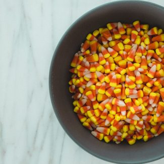 My Favorite Healthy Vegan Halloween Candy and Snacks and What to Avoid