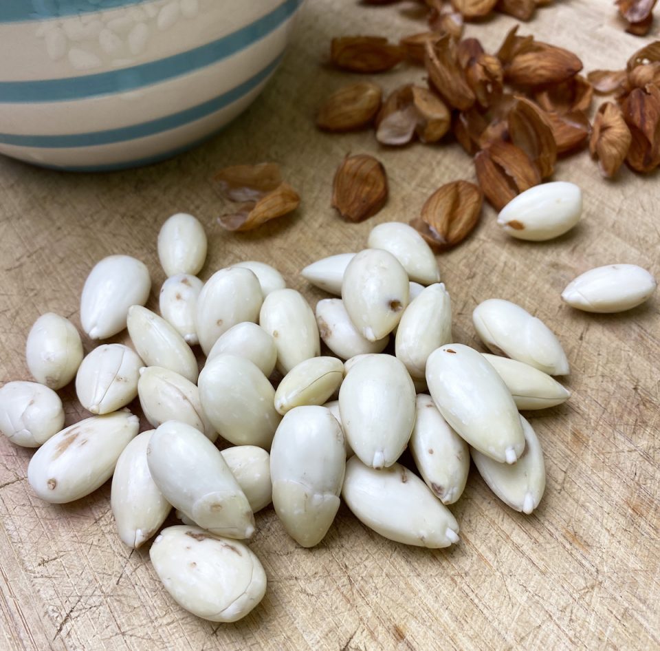 Almonds with skin removed